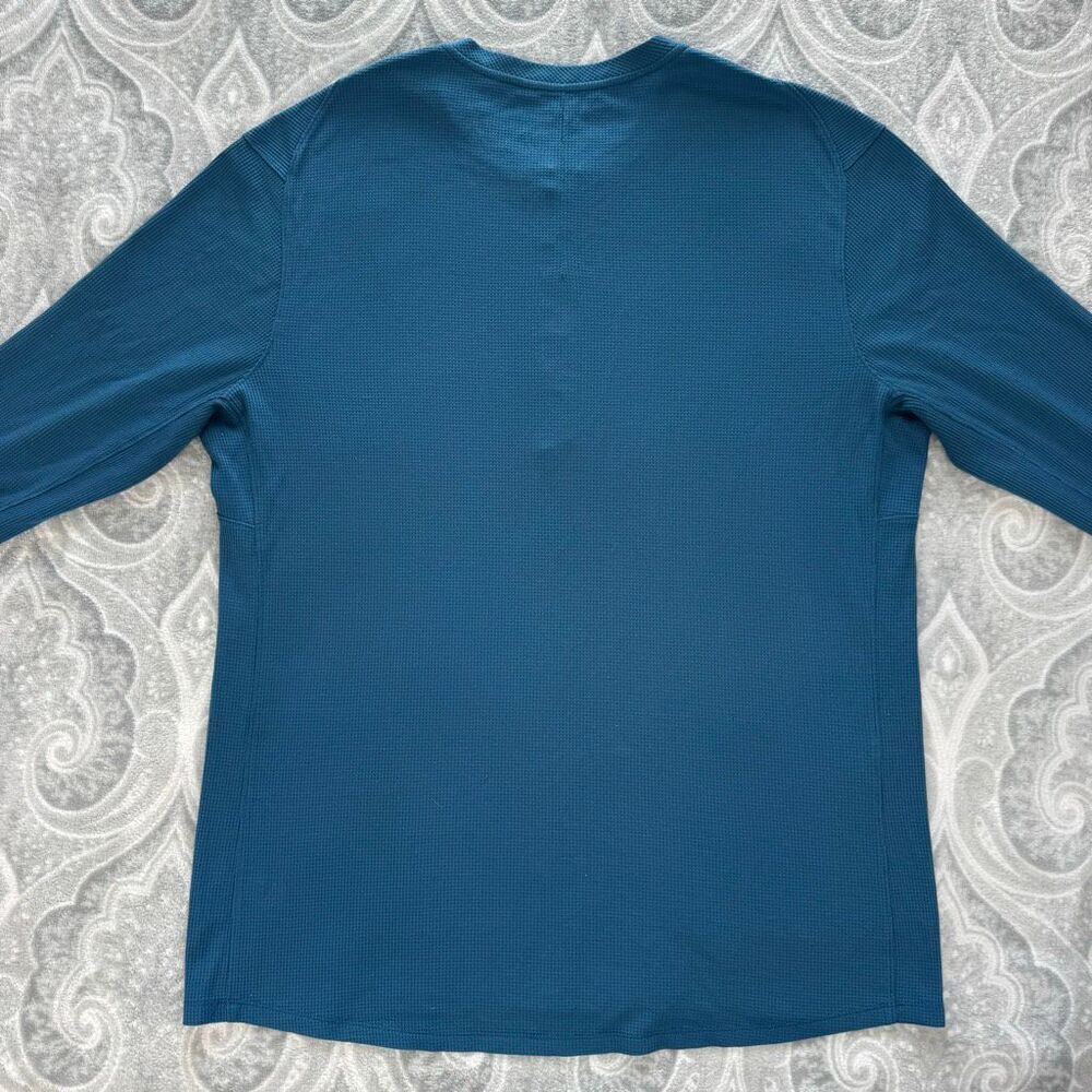 Mens Lululemon Shift Stitch Henley - Picture 2 of 2